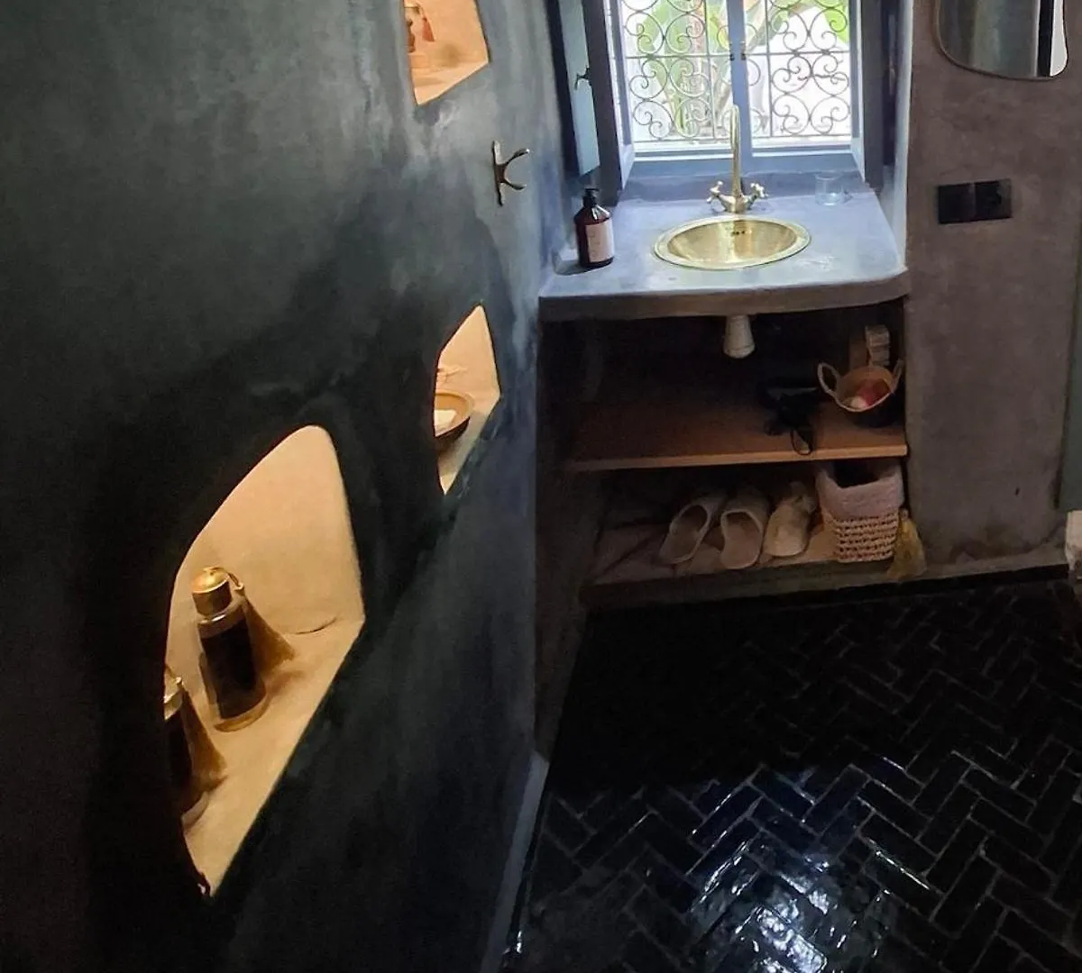 בית נופש מרקש Riad Dar El Hachmia - Central Private Riad, Air Cond, Heated Pool And Hammam
